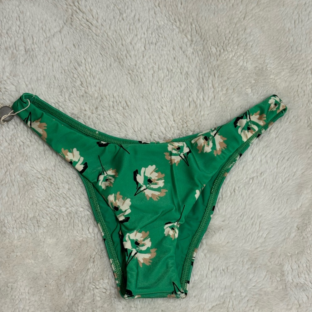 Vix Green and Cream Floral Bikini
